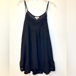 BLK SLIP DRESS/TOP W/ NECK LACE DETAIL SLEEVELESS WITH ADJUSTABLE STRAPS Size M